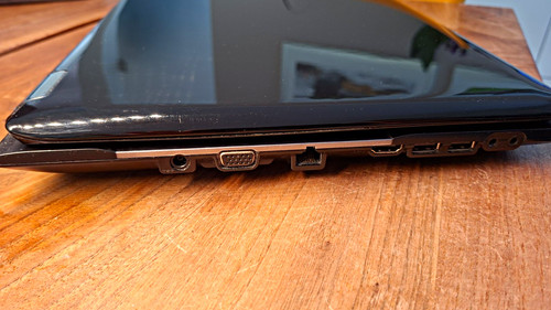 Samsung rc730 i5 2410m - 17,3", i5-2410m